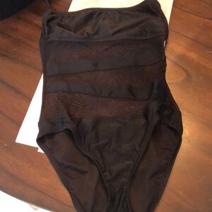 🌊 Mossimo One Piece stretch + zig zag net detail one removable strap swim suit